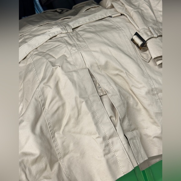 Banana Republic Classic Water Resistant Trench Coat - Picture 3 of 6